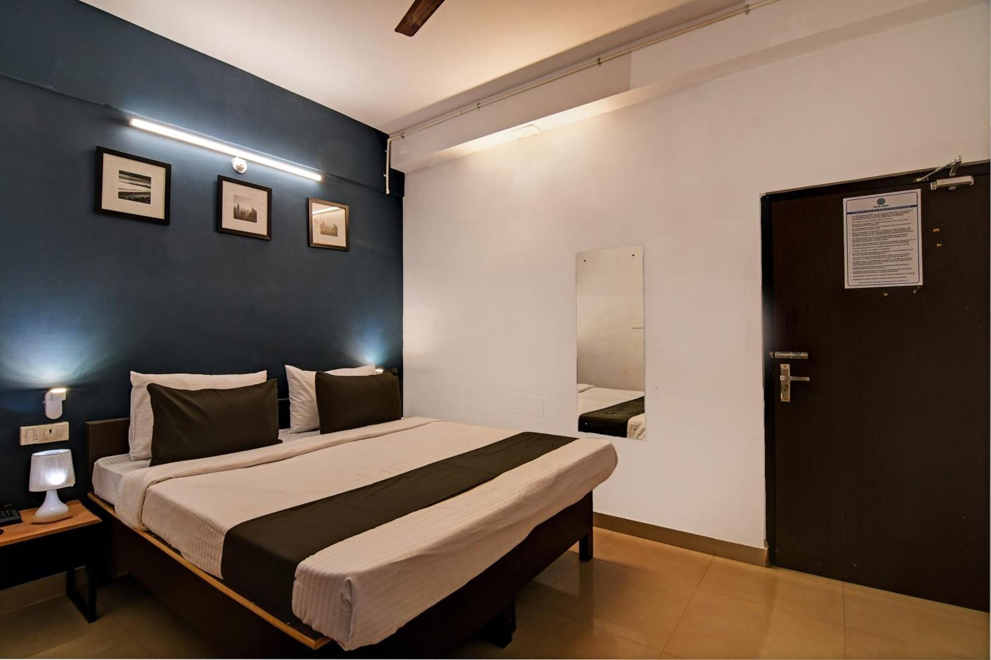 Super Hotel O Nilay Classic Μπουμπάνεσβαρ Εξωτερικό φωτογραφία