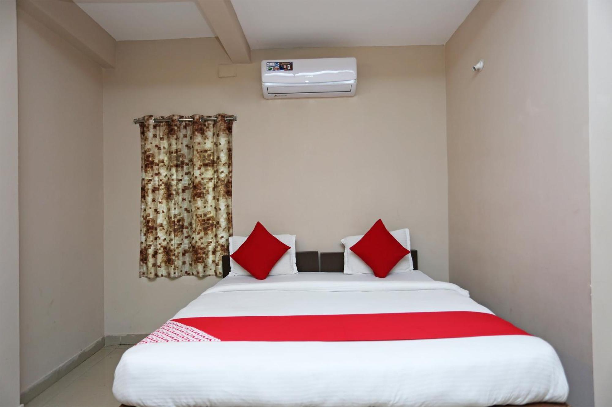 Super Hotel O Nilay Classic Μπουμπάνεσβαρ Εξωτερικό φωτογραφία